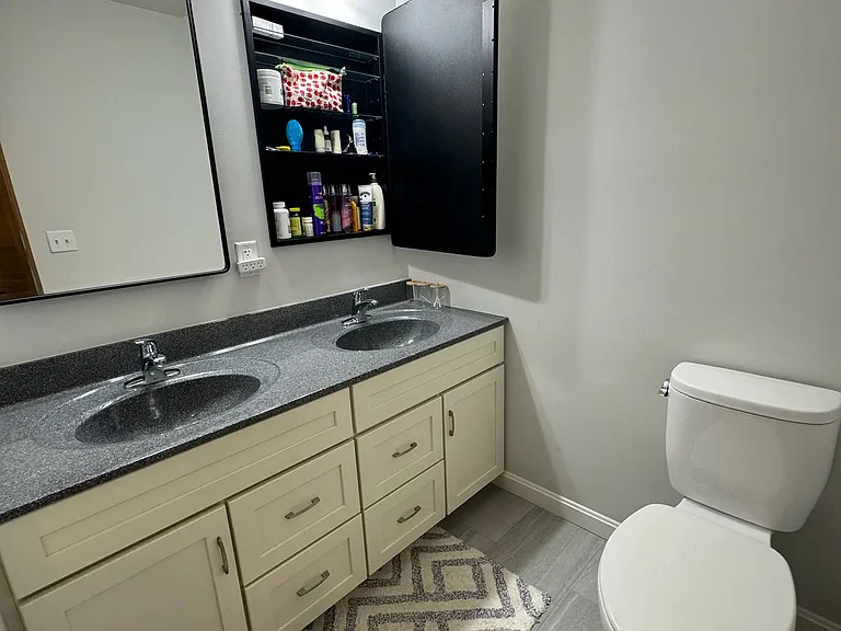 122 Milton St #122 — Photo 33