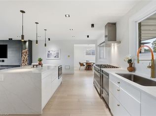 9 Donlea Dr, Hamilton, ON L8T1K4