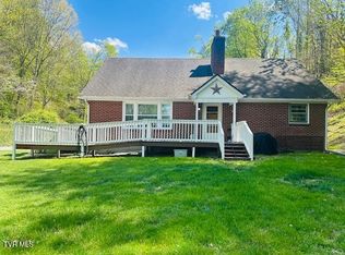 244 Rosenbaum Hollow Ln, Chilhowie, VA 24319