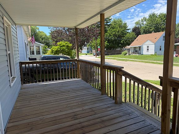 2nd image of 1422 E Granet Ave
