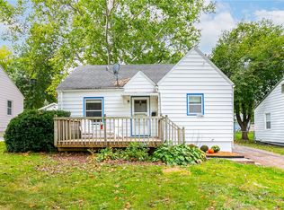 1734 45th St, Des Moines, IA 50310