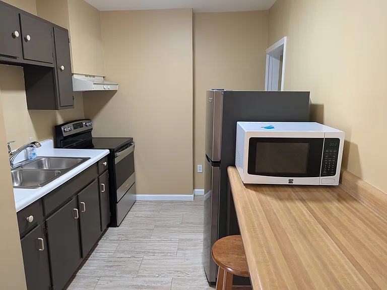Microwave included with other new appliances