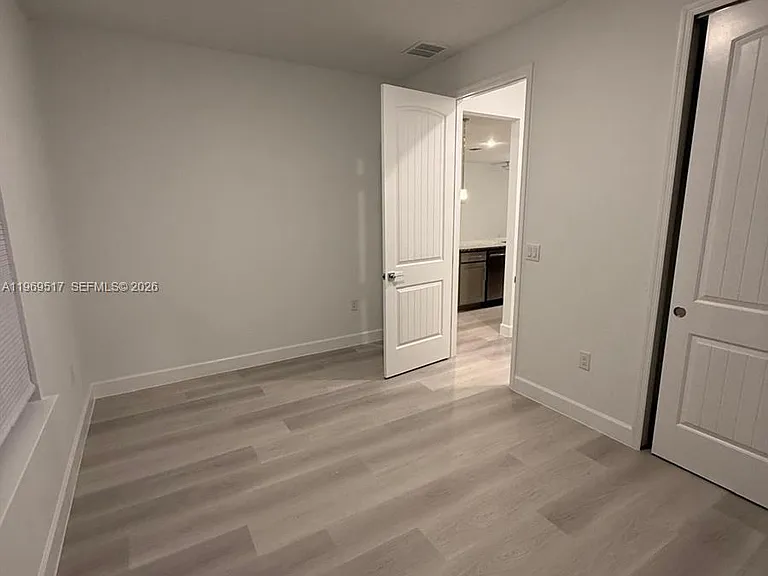 1255 Wadsworth St SE — Photo 11