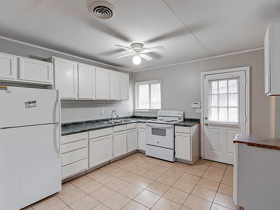 5th image of 2871 Corvallis Cres