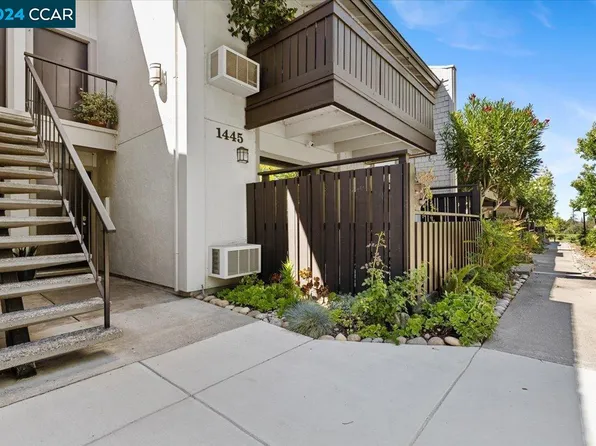 1445 Marchbanks Dr APT 2, Walnut Creek, CA 94598