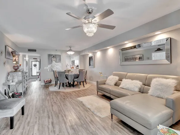14527 Bonaire Boulevard #208, Delray Beach, FL 33446