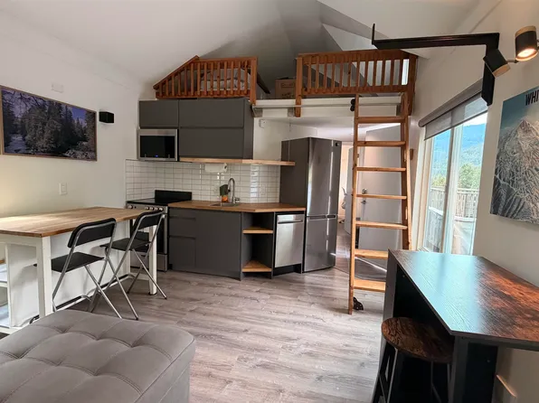 2138 Sarajevo Dr #5, Whistler, BC V8E 0B5