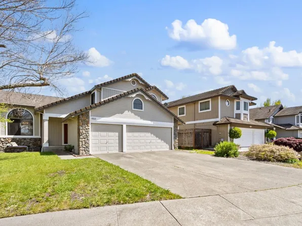 7313 Rasmussen Way, Rohnert Park, CA 94928