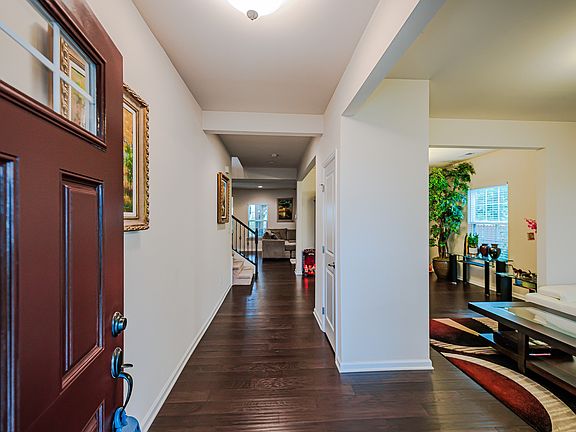 4th image of 2602 Peebles Ln