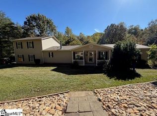 585 Mountain Creek Rd, Greenville, SC 29609