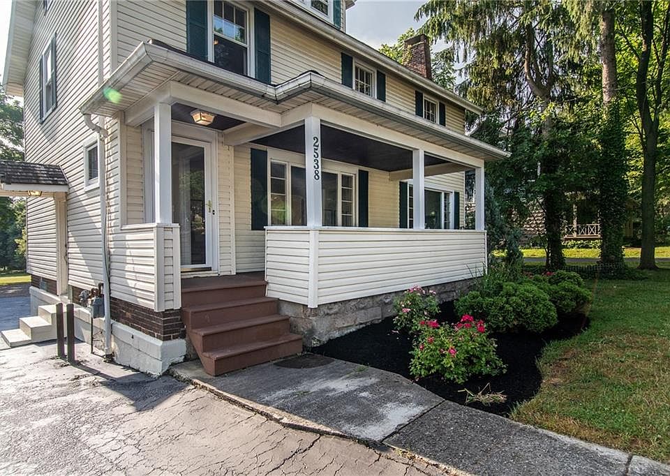2538 Clover St, Rochester, NY 14618 Zillow