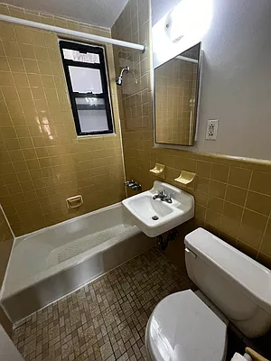 Rented by Salon Realty Corp | media 2
