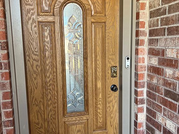 3rd image of 4326 Chisholm Trl