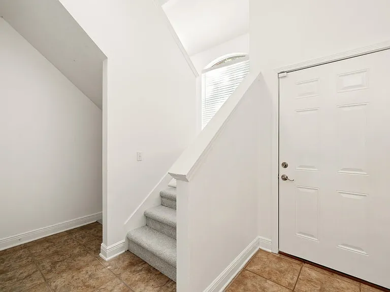 2168 Hadleigh Hills Ct — Photo 18