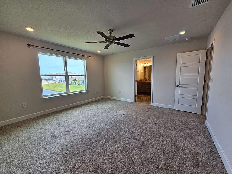 1109 Canfield Cir SE — Photo 9