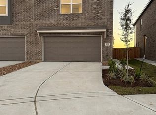 2222 Salinas Dr, Rosharon, TX 77583