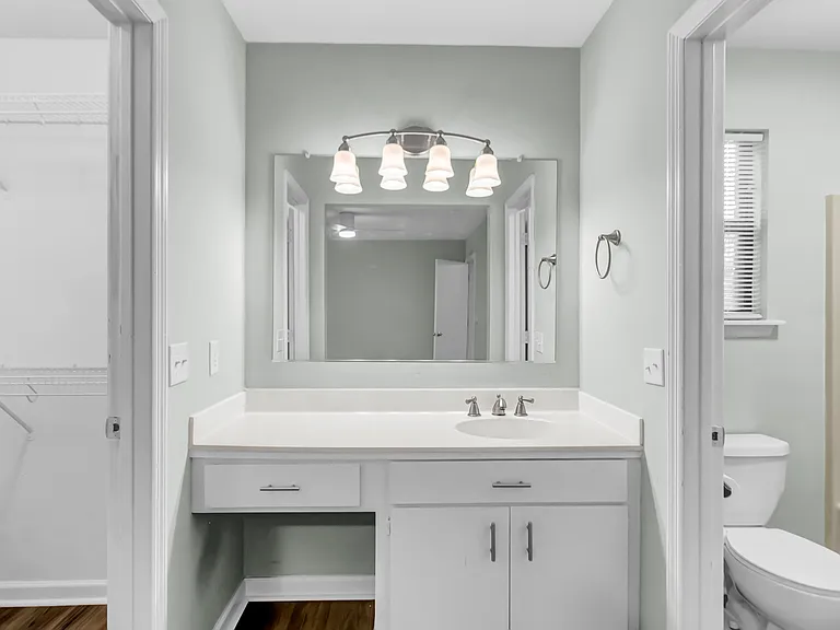 Master Vanity