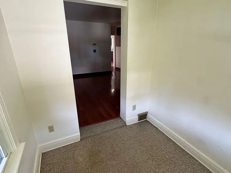 7132 Michigan Street — Photo 32