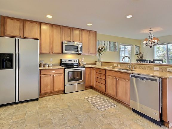 4th image of 3072 Hoffman Hill Blvd