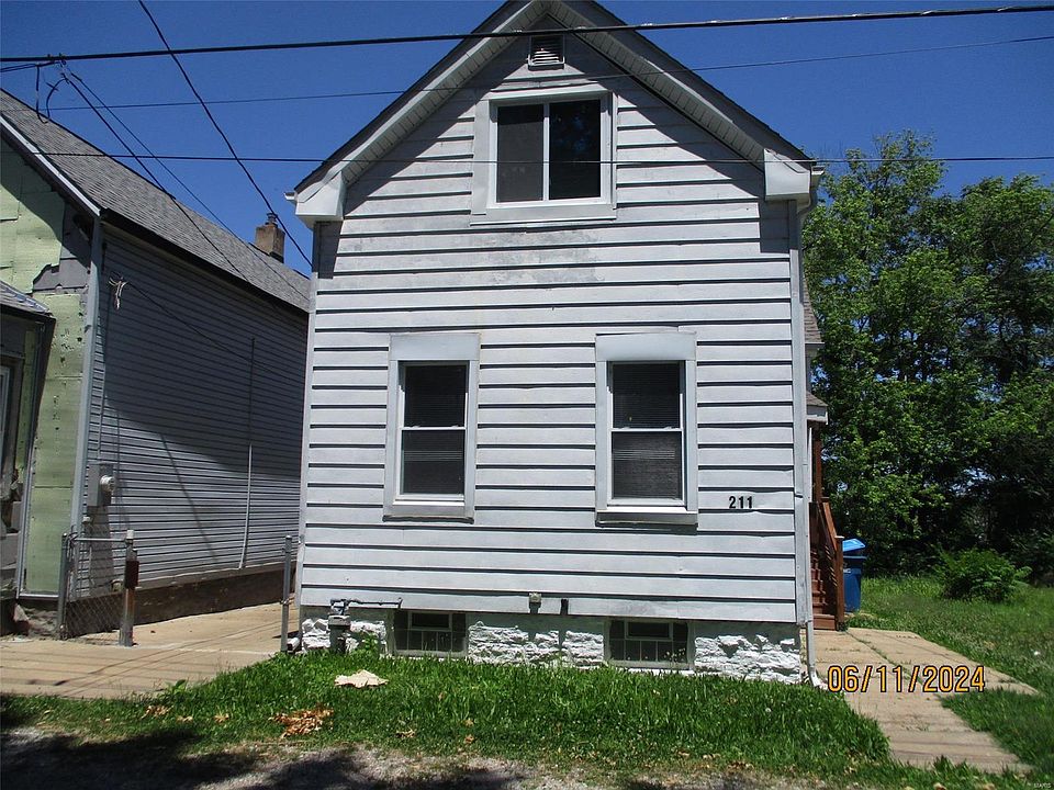 1st image of 211 E Velma Ave