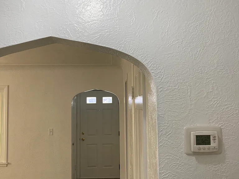 105 Orville Dr — Photo 14