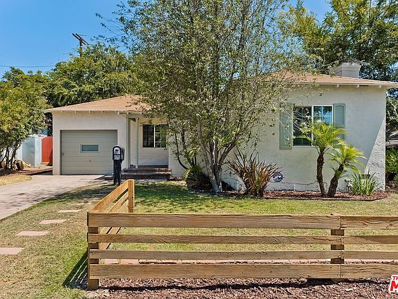 3rd image of 10920 Braddock Dr
