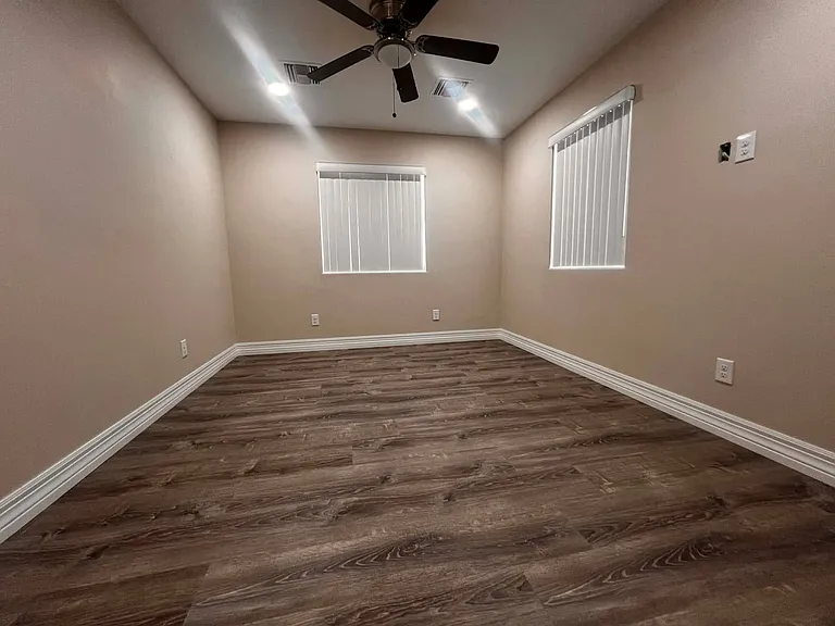396 Riverfront Dr — Photo 131