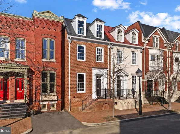 116 N Columbus St, Alexandria, VA 22314