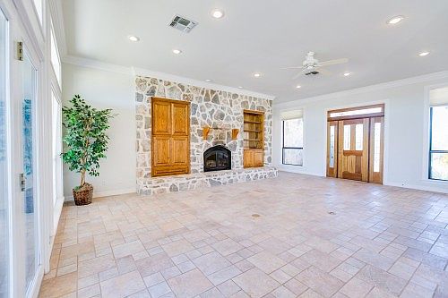 5th image of 257 Riverwood Dr