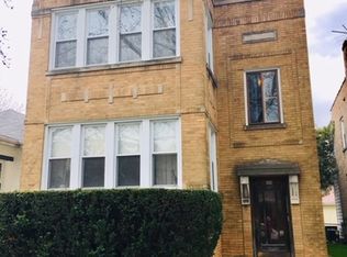 6650 N Maplewood Ave, Chicago, IL 60645
