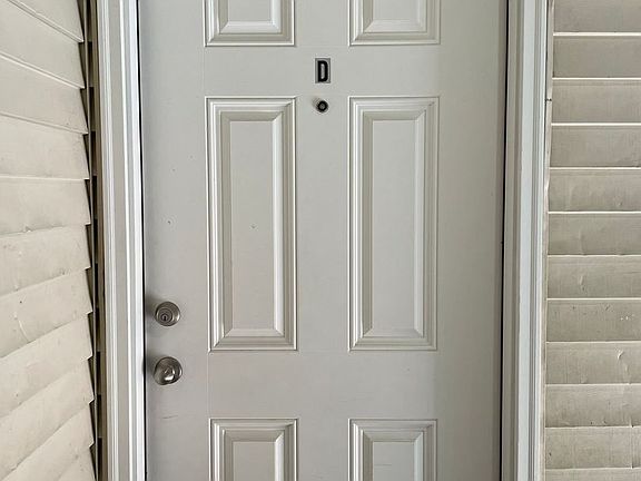 2nd image of 1712-1722 Lewis River Dr #1712B