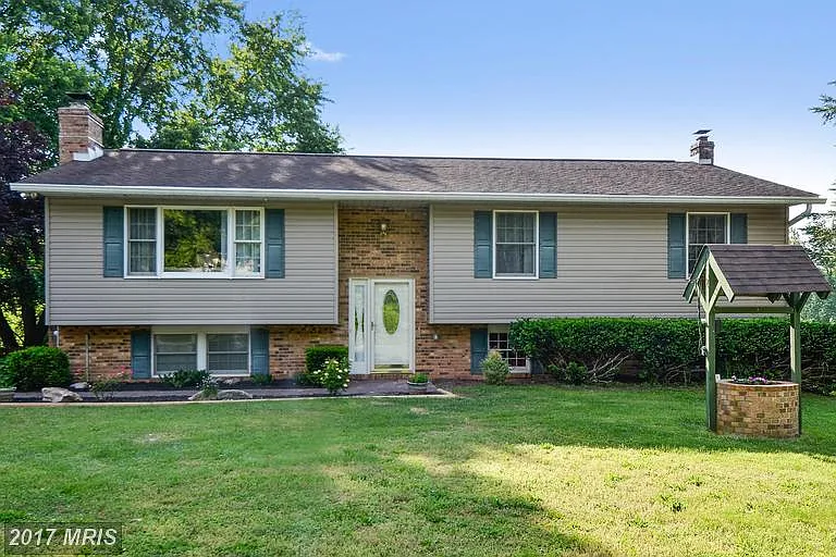 2103 Ridgemont Dr photo 1
