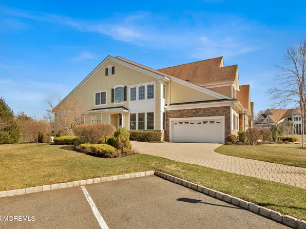 17 Hazelwood Terrace, Tinton Falls, NJ 07724