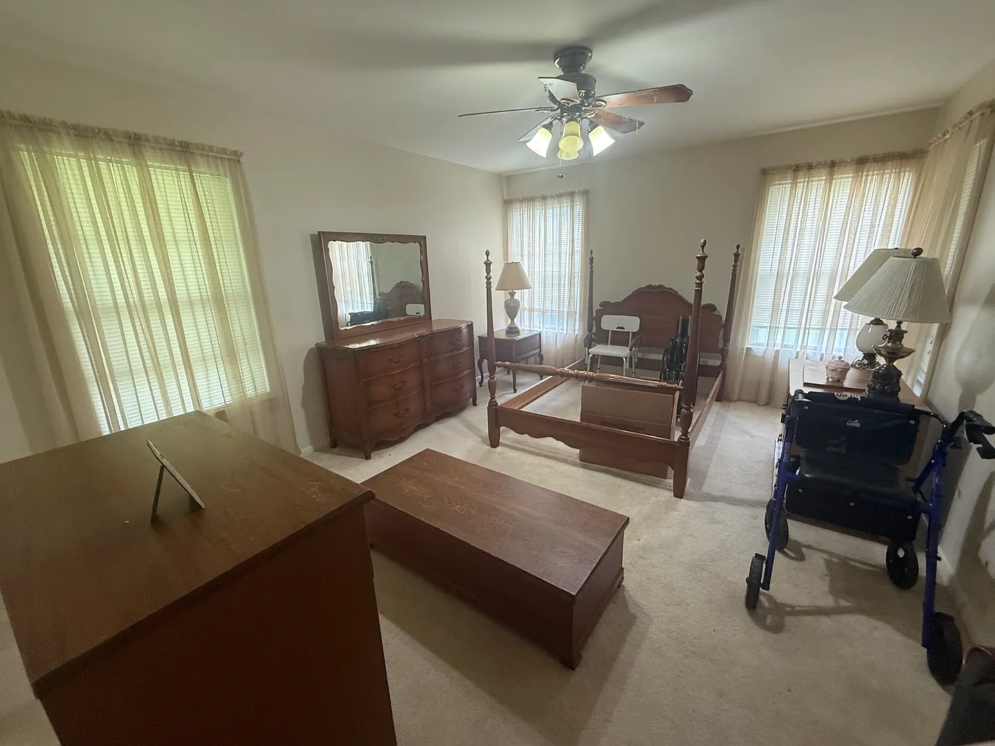 Coming Soon! Ready 9/20 - Charming 2br/1ba Home In Temple Fenced Yard & Mature Trees — Photo 4