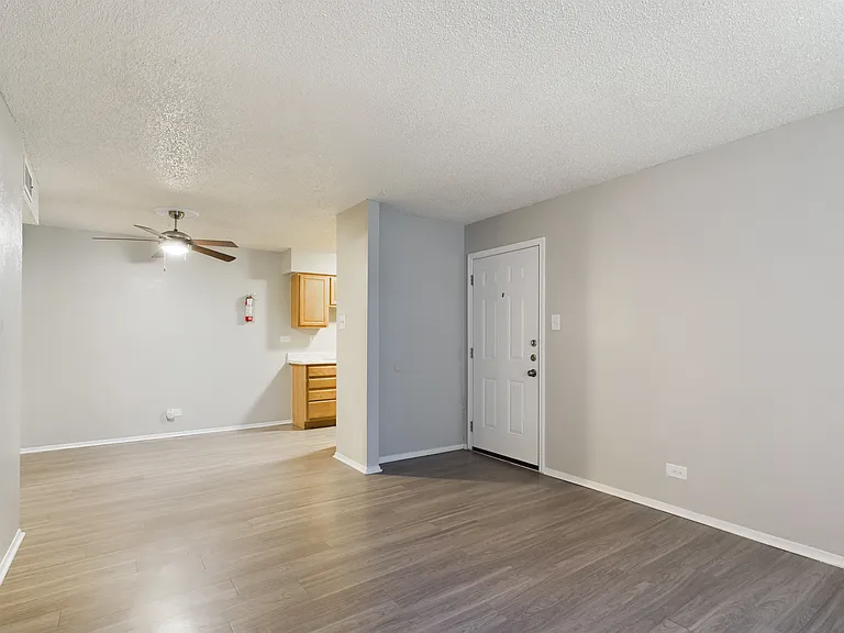 Northwood Apartments — Photo 17