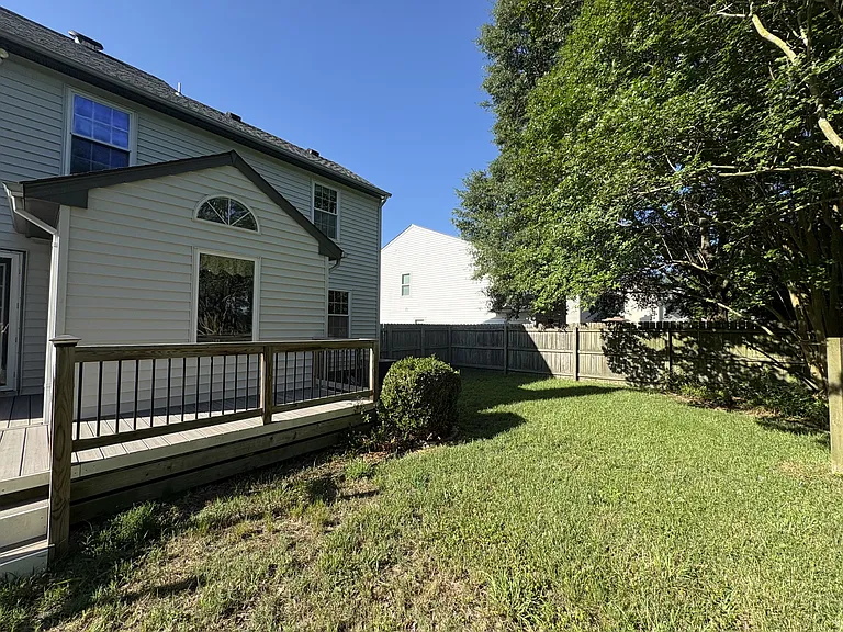 3813 Sterncroft Dr — Photo 36