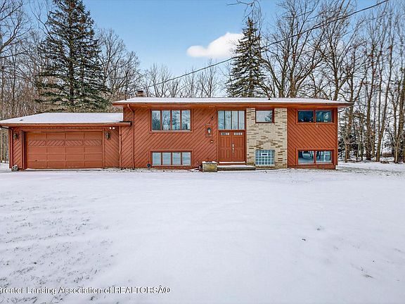 3rd image of 1500 Frost Rd