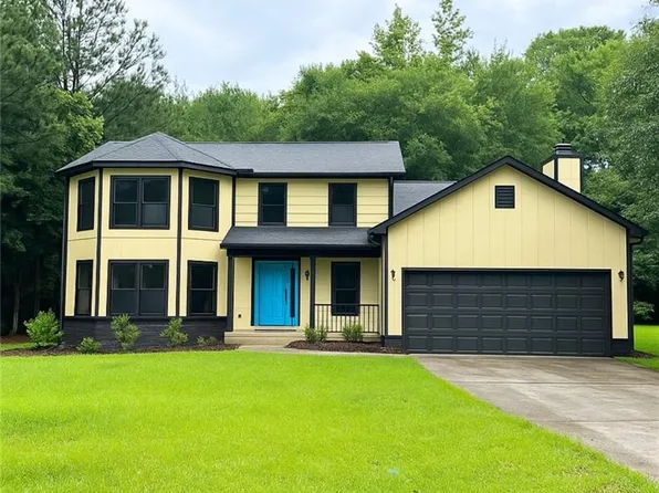 2615 Fox Hall Ln S, Atlanta, GA 30349