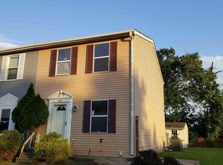 39 Holcomb Ct, Baltimore, MD 21220