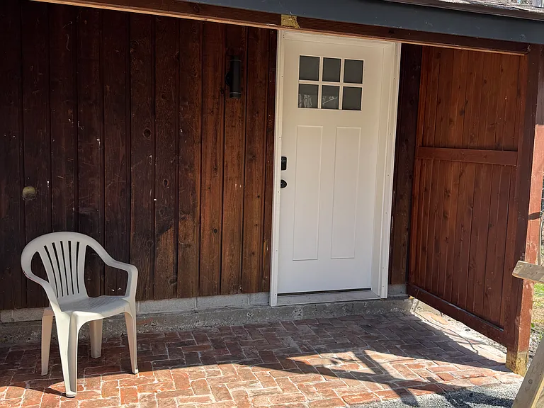 Entry way - Bistro set will be added
