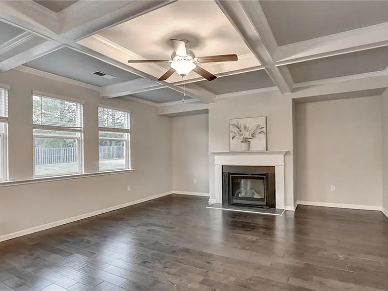 461 Paxton Ln — Photo 16