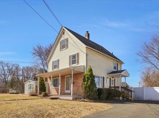 482 Adams St, Manchester, CT 06040