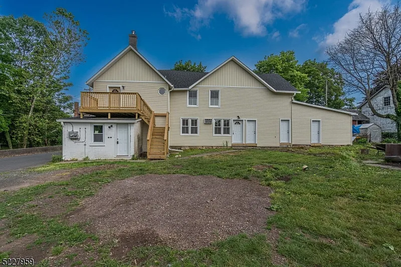 13 Maple St #15A