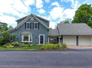 245 Sunnyhill Rd, Lunenburg, MA 01462