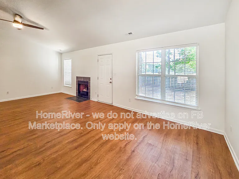 4109 Parkdale Dr — Photo 3