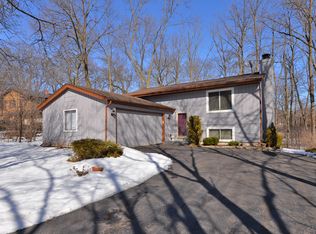 5002 Deerwood Dr, Mount Pleasant, WI 53406