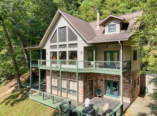 296 Caddis Trl, Hayesville, NC 28904