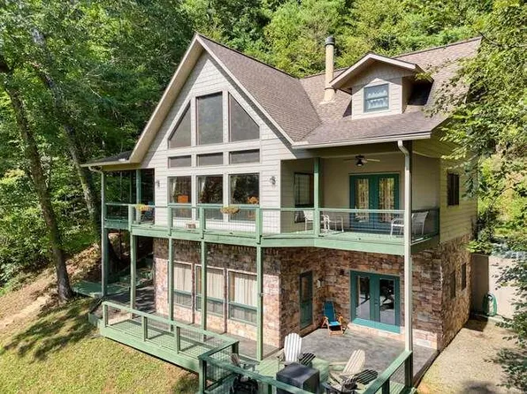 296 Caddis Trl, Hayesville, NC 28904
