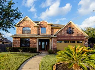 6815 Paddington Way, Sugar Land, TX 77479
