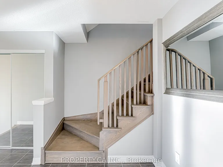 24 Clarington Blvd — Photo 10